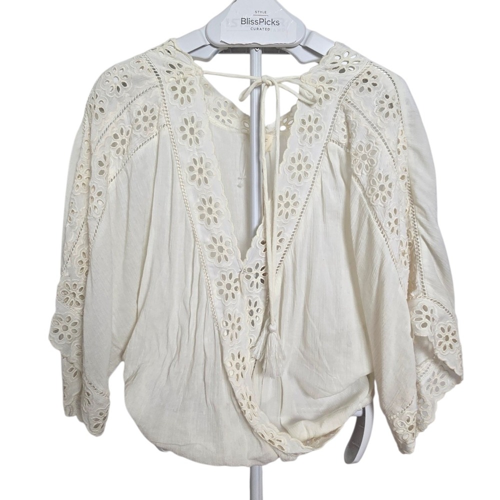 Surf Gypsy NWT Ivory Eyelet Peasant Top S Tassel Tie Coastal Boho Cottagecore